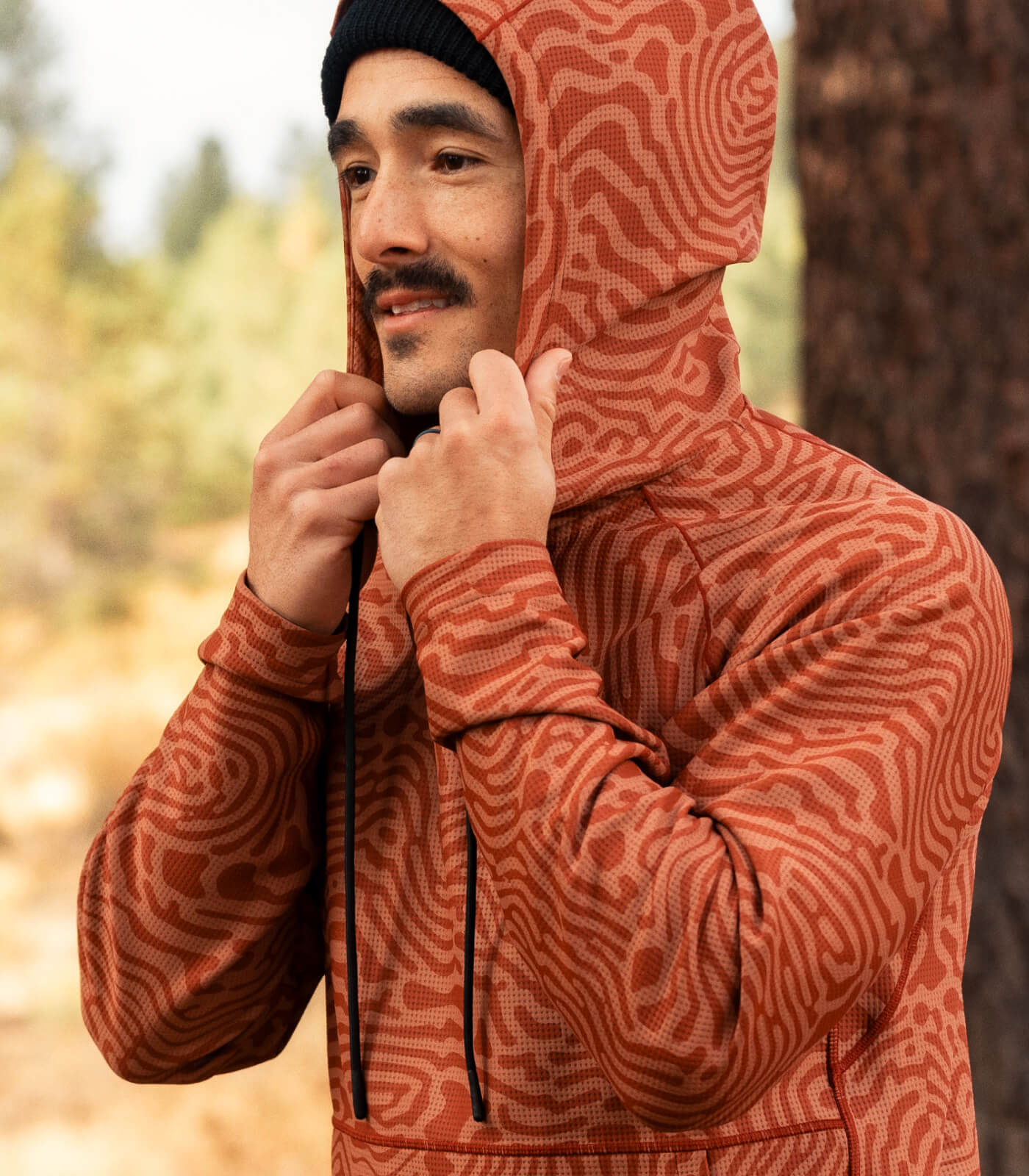 Staying warm in he early season cold with the new Baseleisure Midlayer Fleece Hoodie