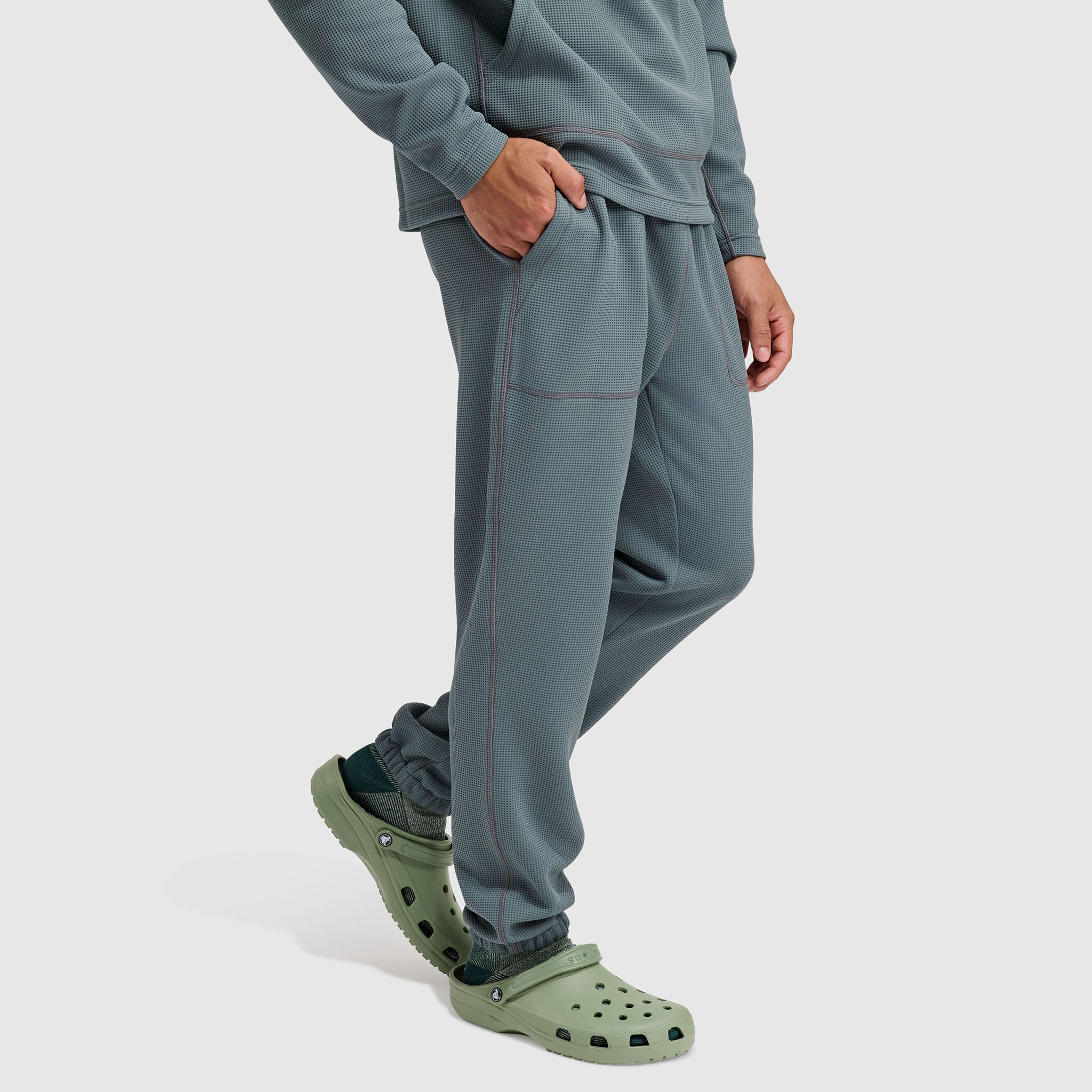 BlackStrap Mens Baseleisure Jogger Pant #color_obsidian