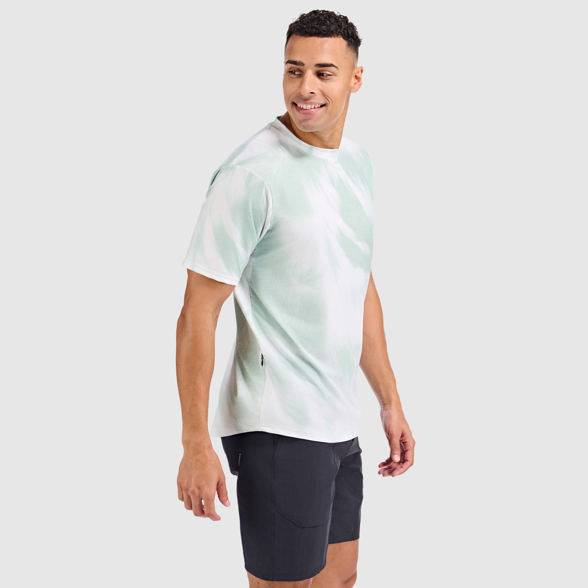 Men's Voyage Tee Shirt BlackStrap #color_fur-juniper