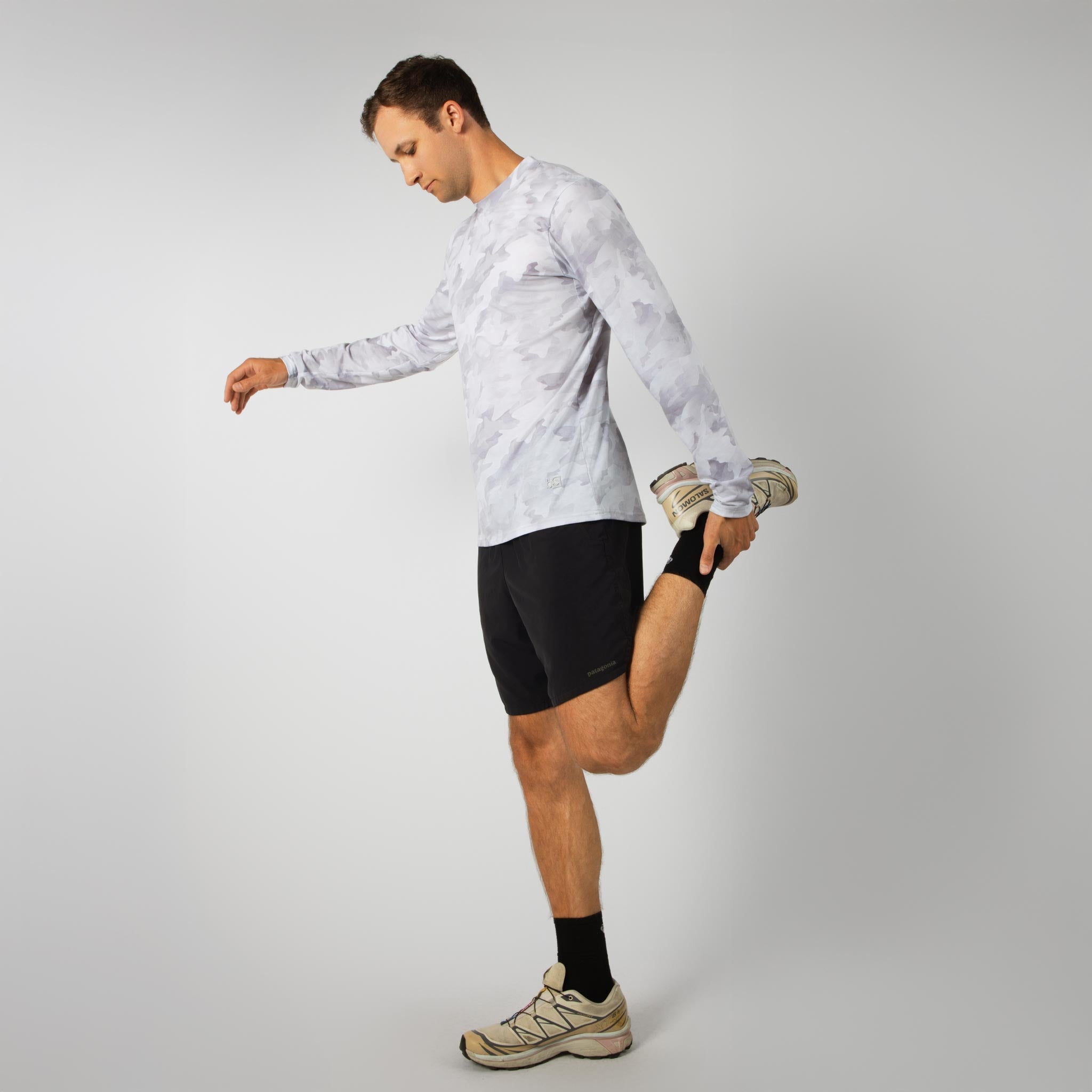 Men's BlackStrap Aspect Crewneck Long Sleeve #color_commando-light