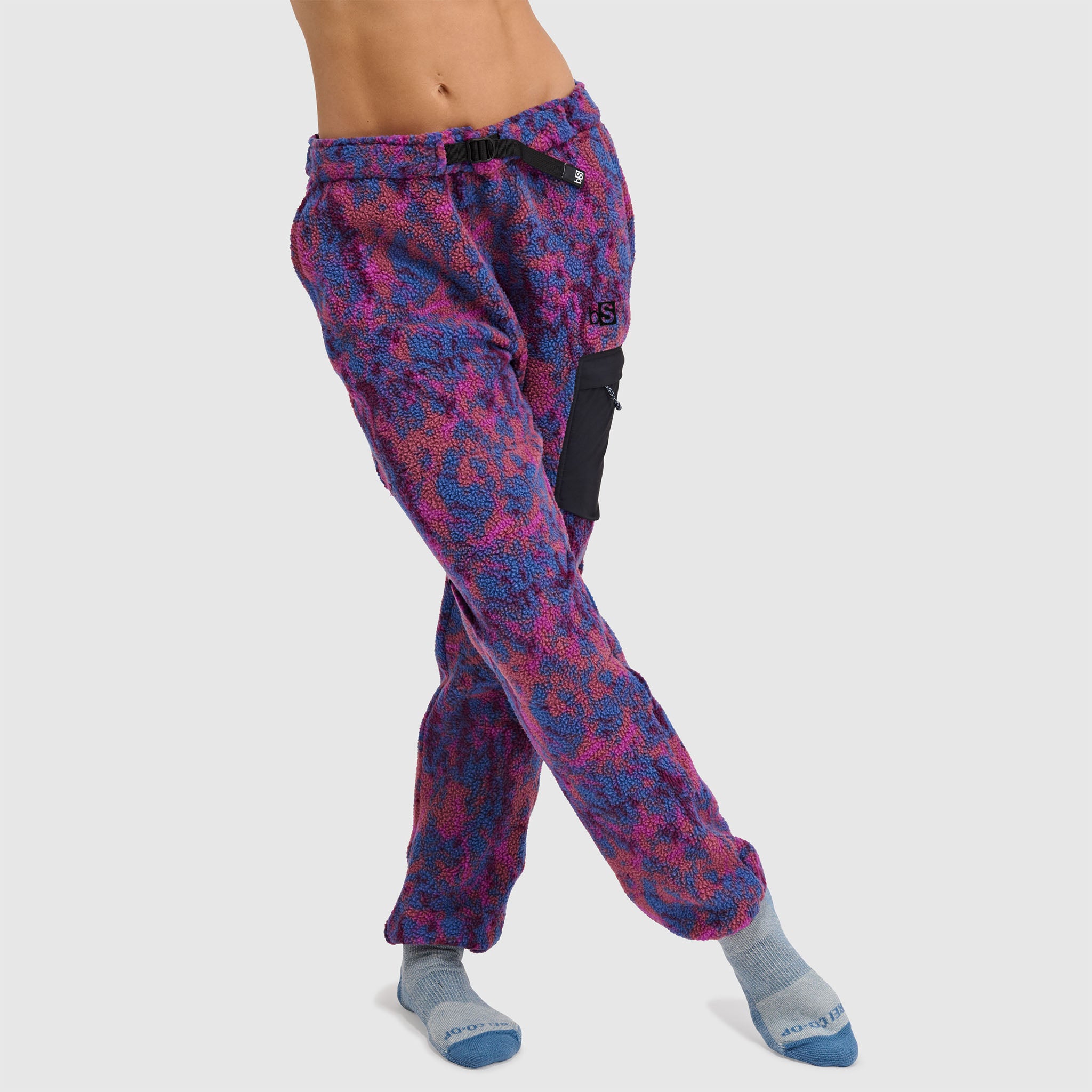 BlackStrap Women's Caldera Sherpa Fleece #color_pulse currant