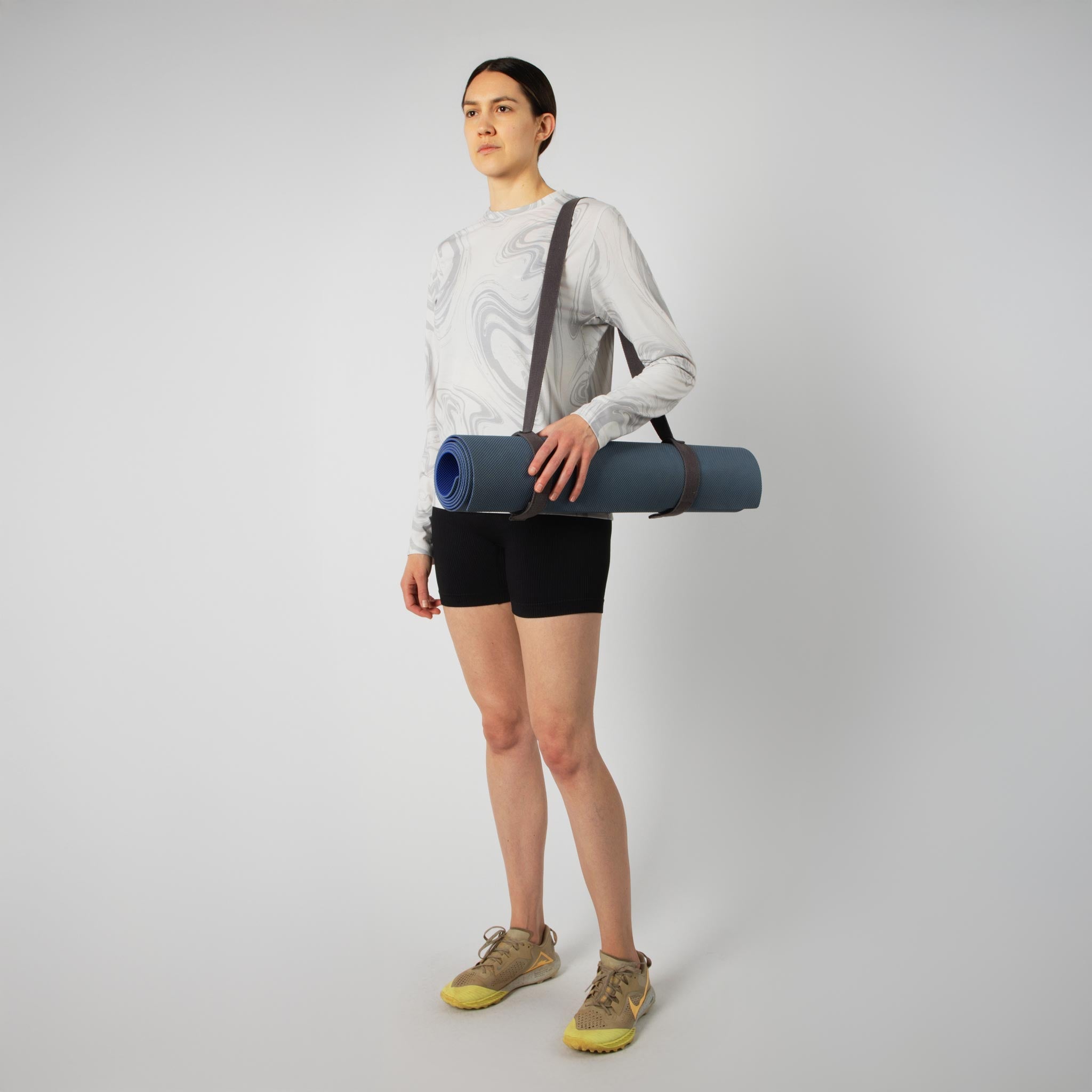 Women's BlackStrap Aspect Crewneck Long Sleeve Shirt #color_hyper ash