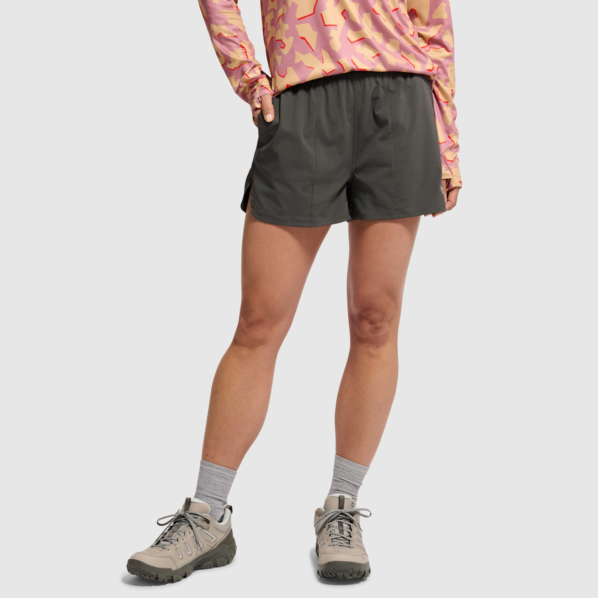 BlackStrap Women's Evap Short #color_smoldered