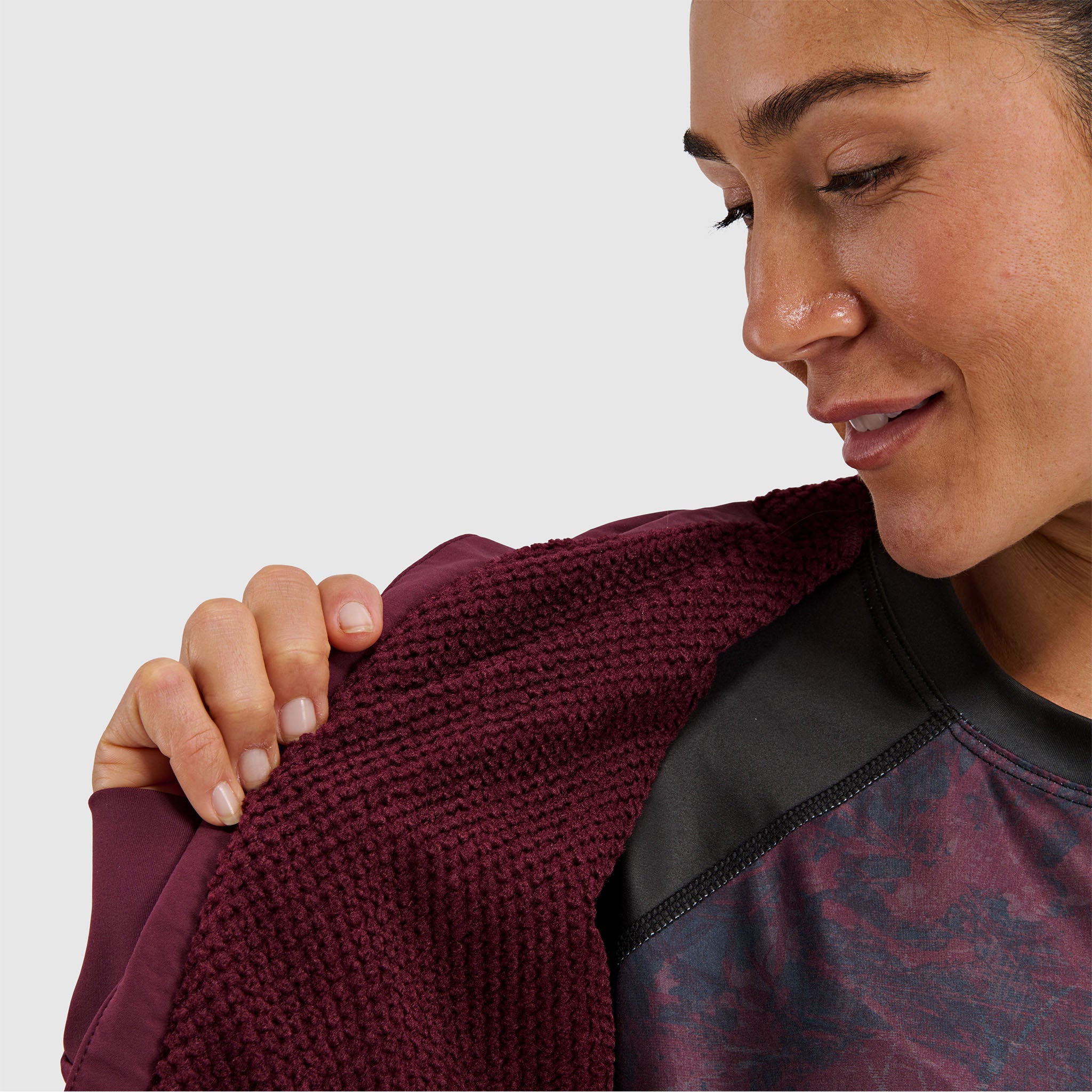 BlackStrap Womens Tribrid Full Zip Jacket #color_cherry