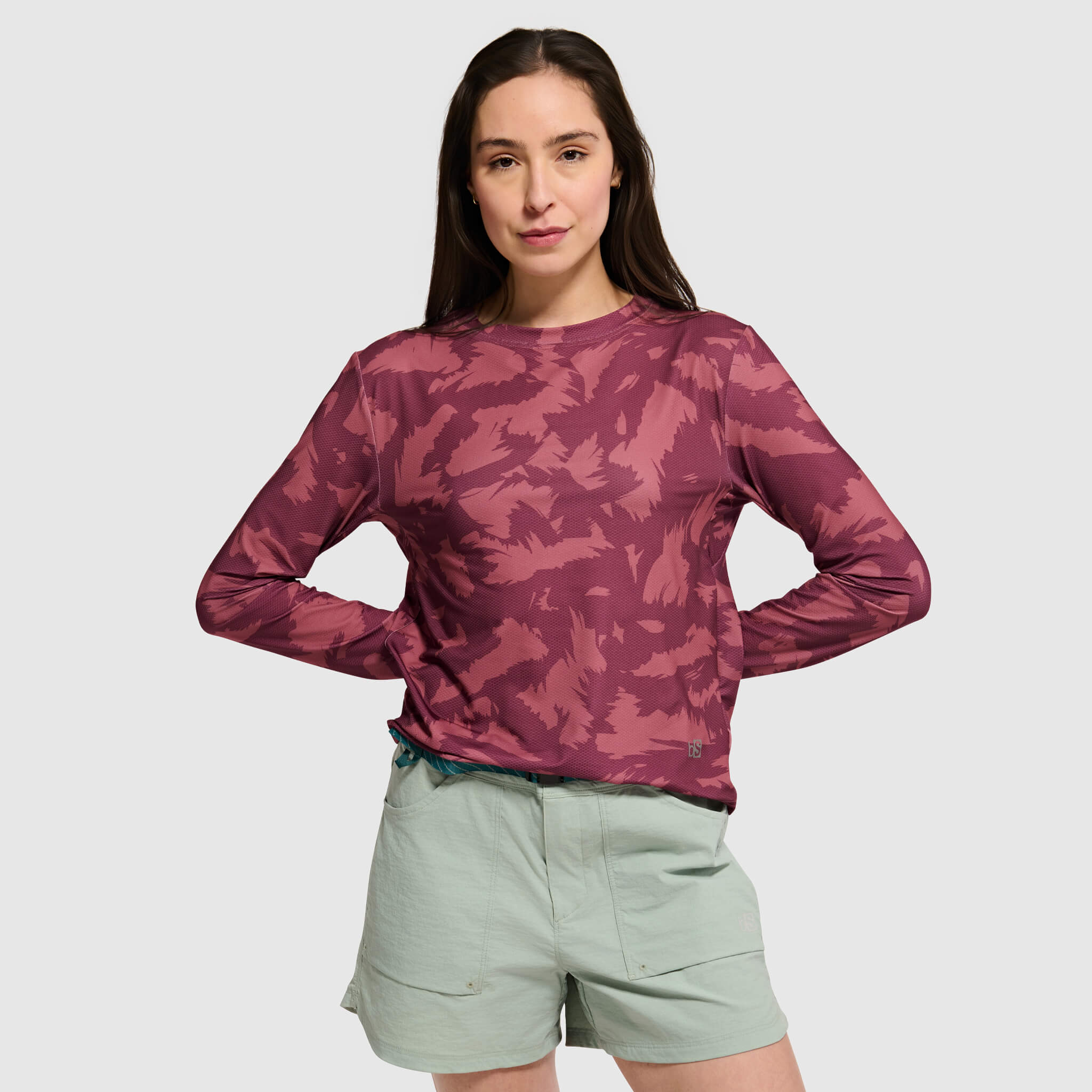 Women's Voyage Crewneck Long Sleeve BlackStrap #color_slash cherry