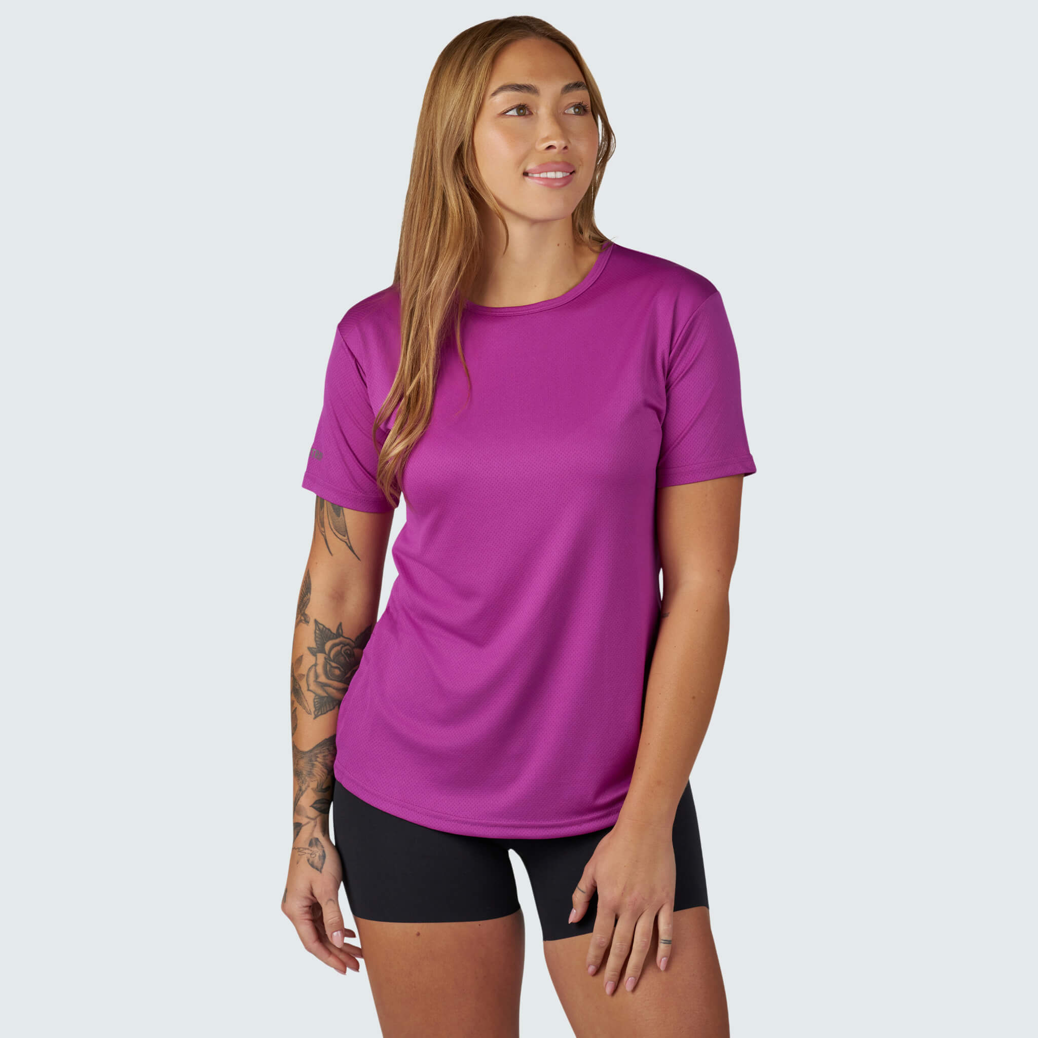 Women's Voyage Tee Shirt BlackStrap #color_currant
