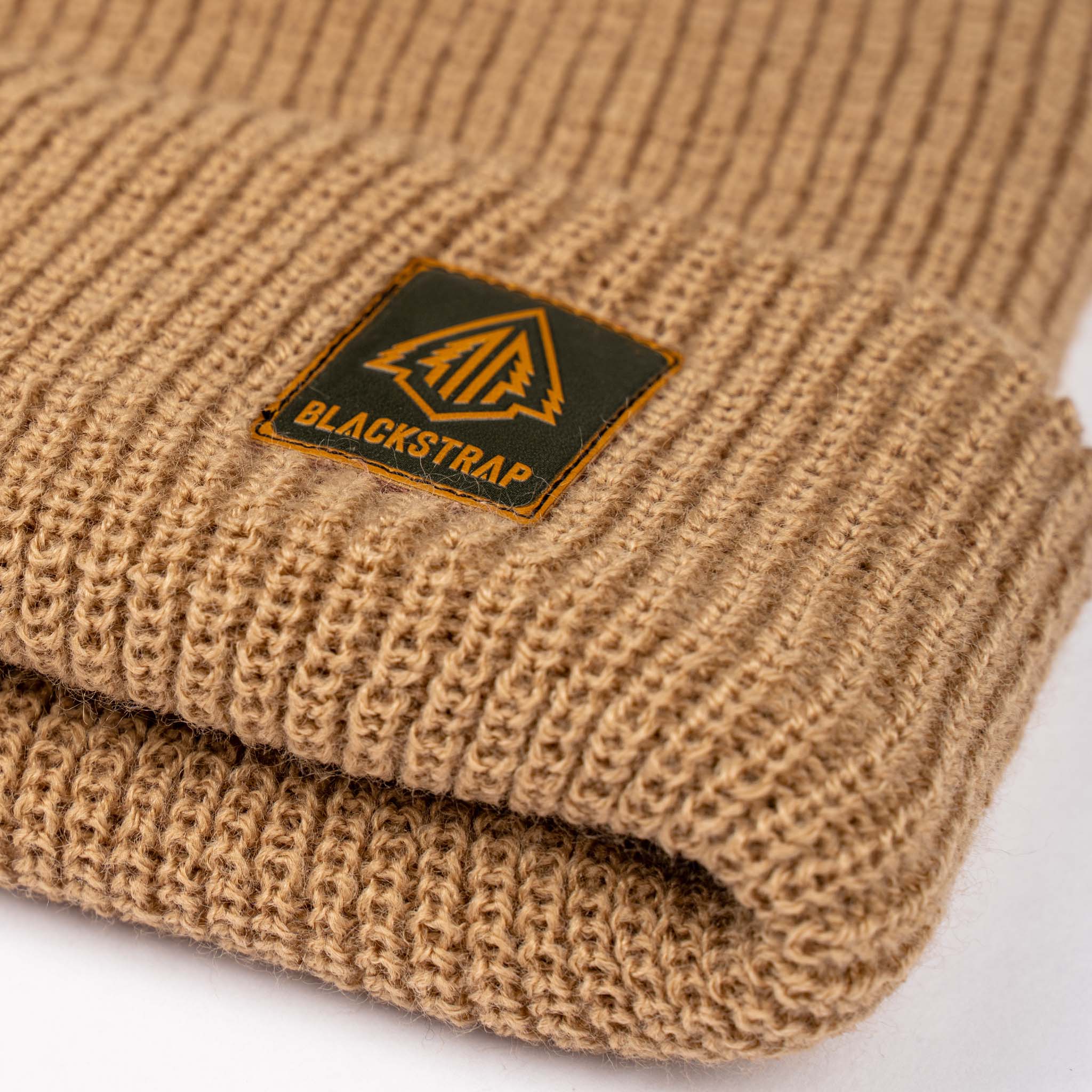 Tread Beanie BlackStrap #color_sandstone