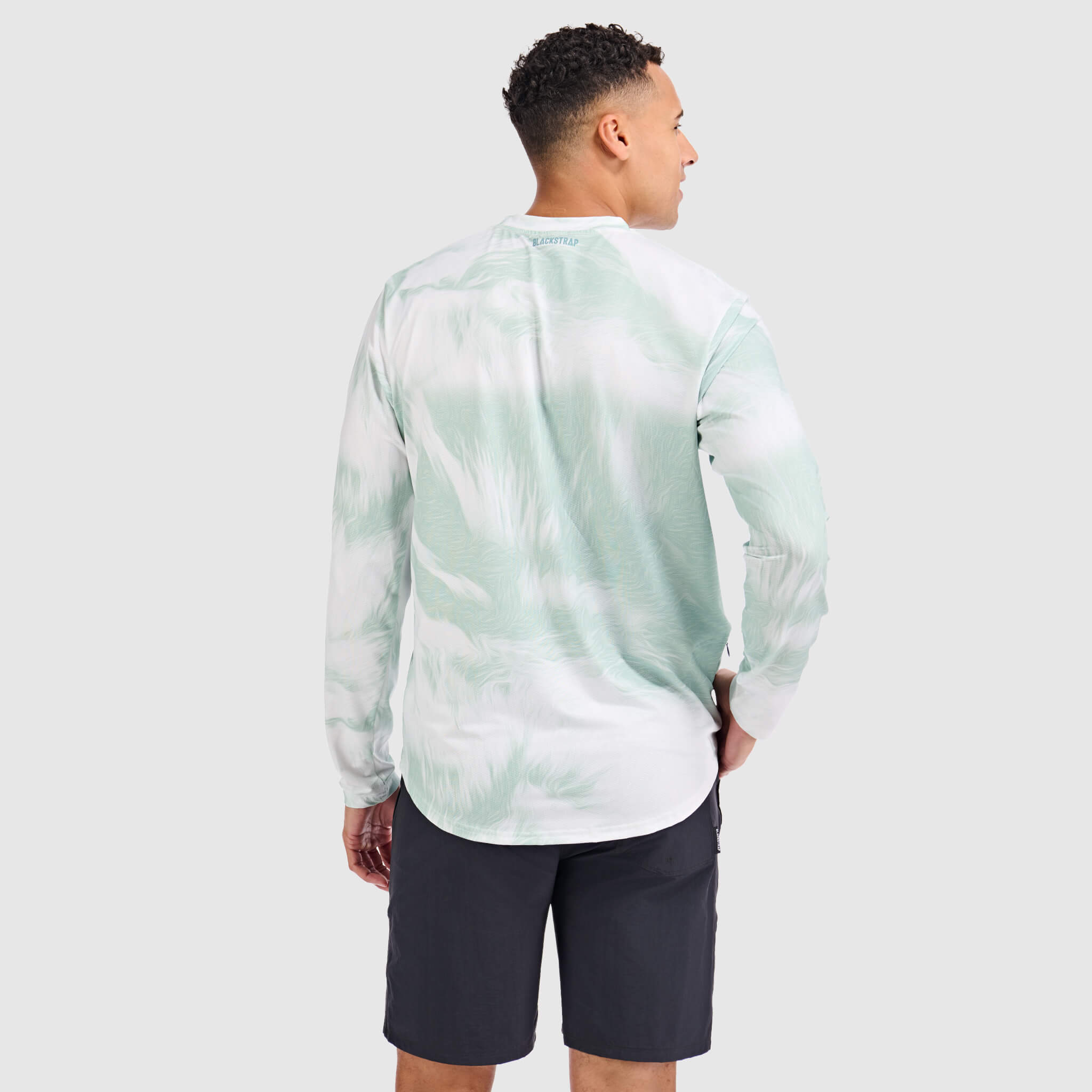 Men's Voyage Crew Long Sleeve Shirt BlackStrap #color_fur juniper