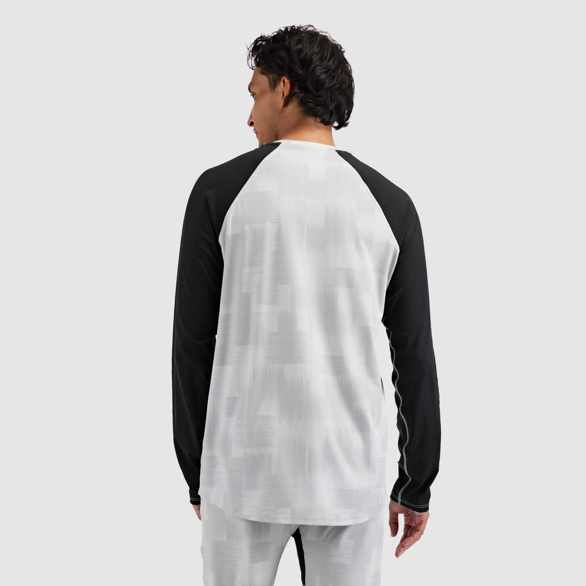 Men's Skyliner All-Season Base Layer Crewneck BlackStrap #color_tractical ash