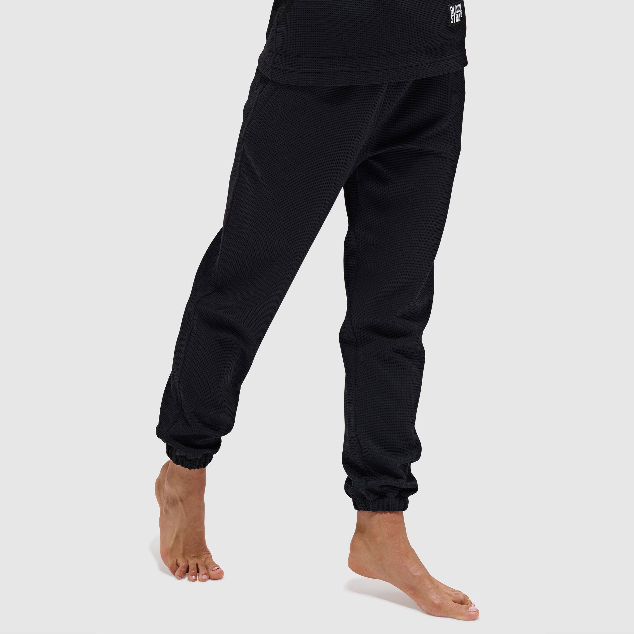 BlackStrap Women's Baseleisure Jogger Pant #color_black
