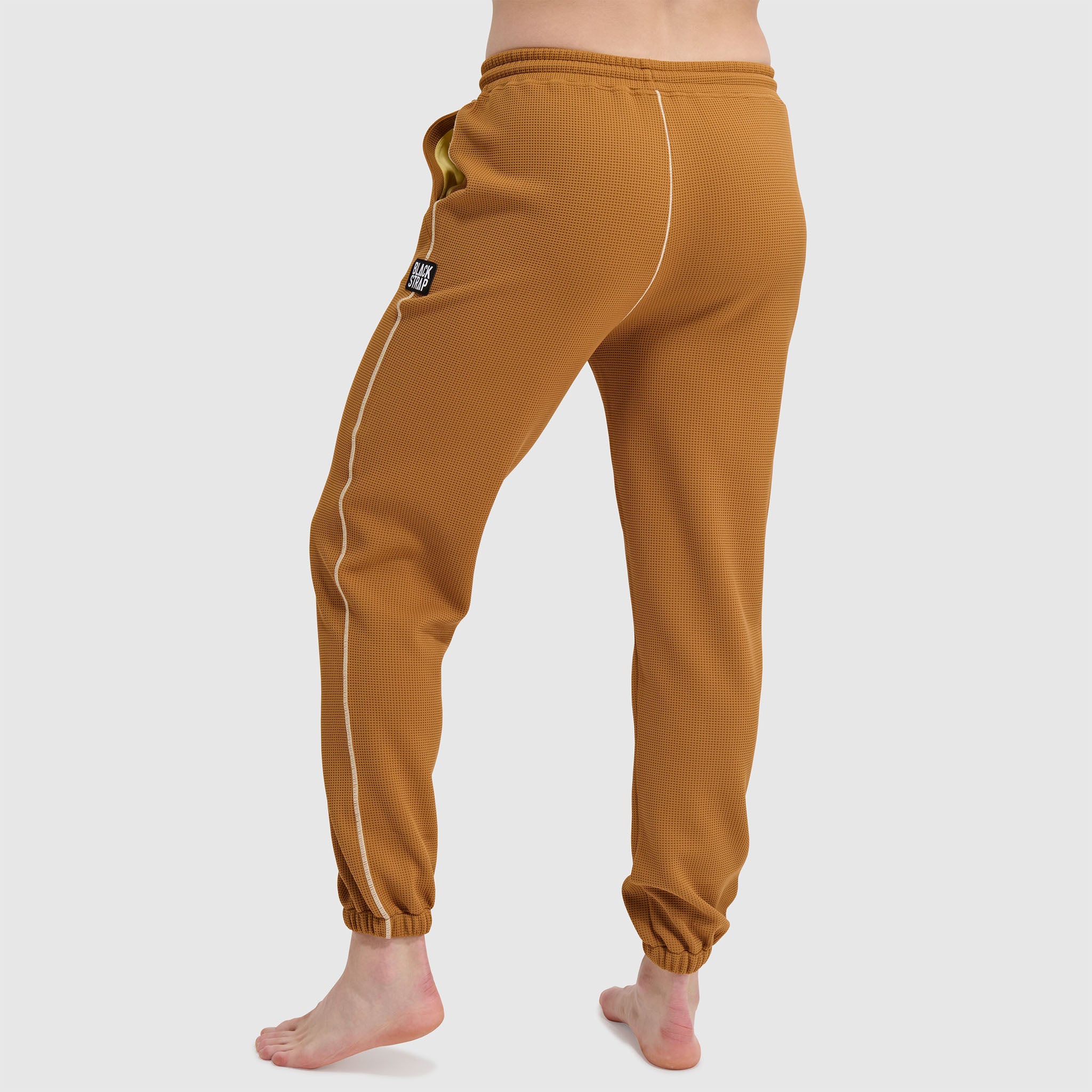 BlackStrap Women's Baseleisure Jogger Pant #color_fossil