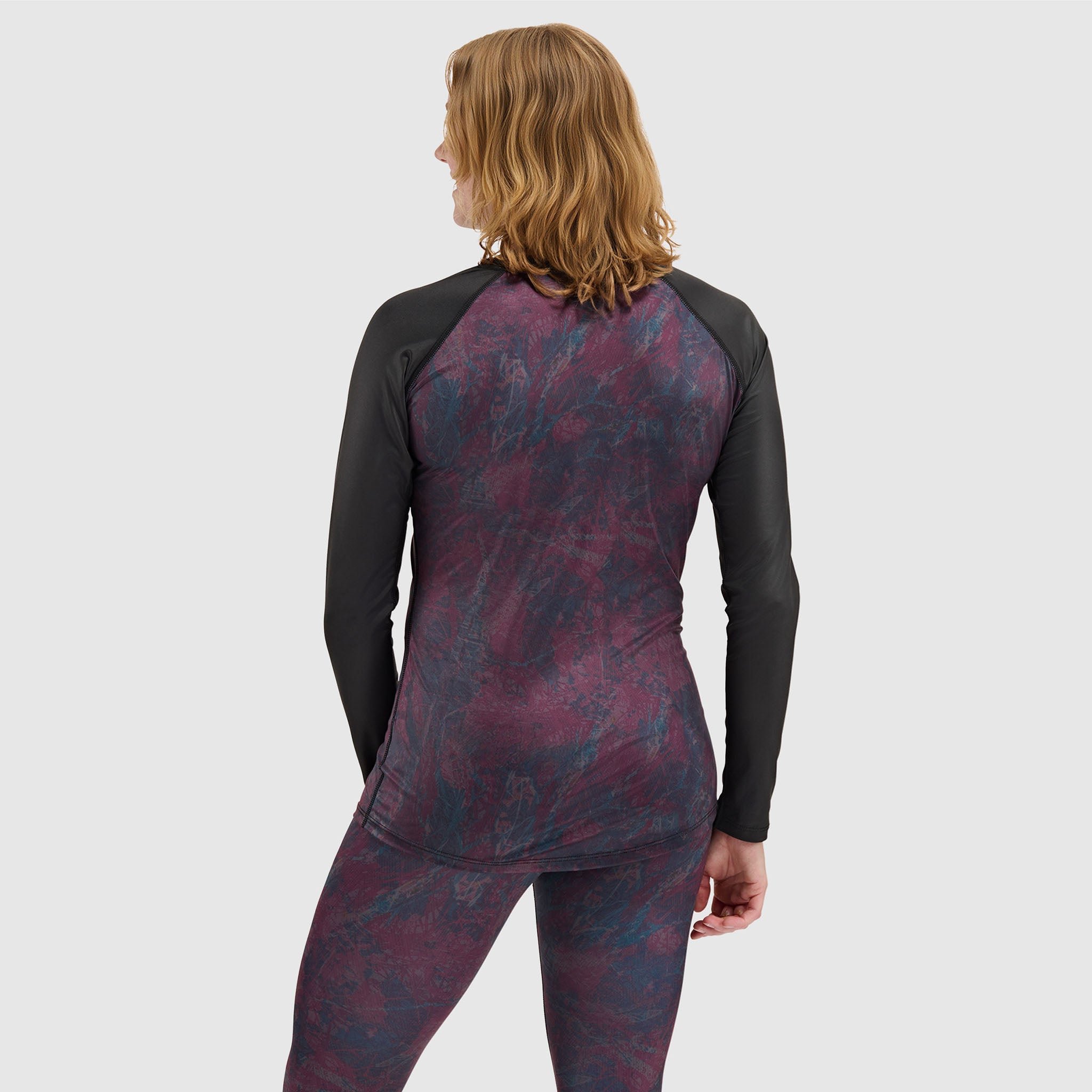 BlackStrap Women's Skyliner Baselayer Crewneck Long Sleeve #color_pulse cherry