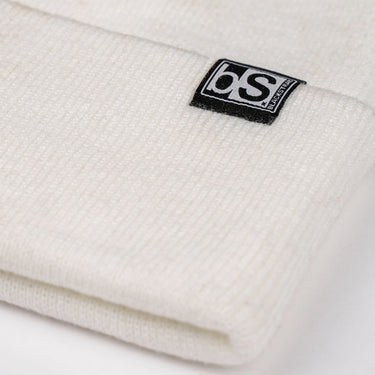 Essential Beanie BlackStrap #color_white